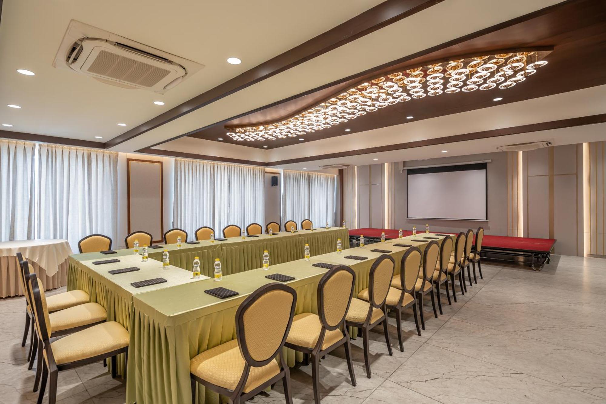 Copper Leaf Hotels, Tirunelveli Ngoại thất bức ảnh