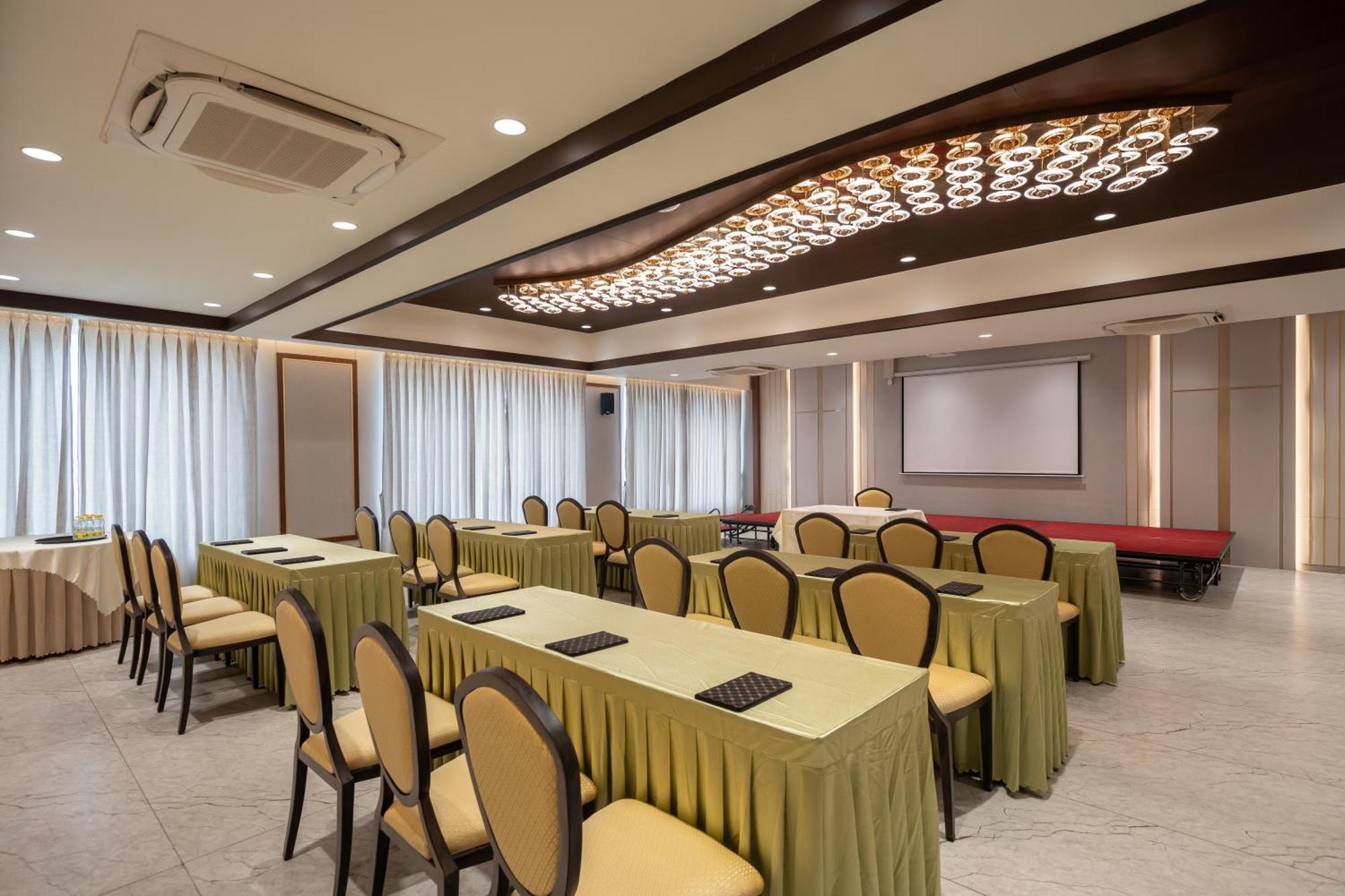 Copper Leaf Hotels, Tirunelveli Ngoại thất bức ảnh
